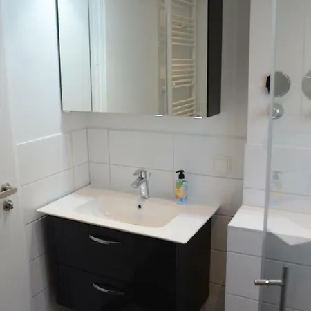 Appartement Neue, Helle Kernsanierte In Der List *
