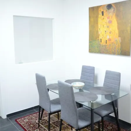 Appartement Neue, Helle Kernsanierte In Der List *